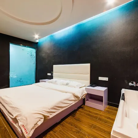 Dong Fang Hotel