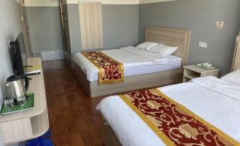 Baiwang Hotel (Qinzhou Wanguo Commercial Plaza Hongfa Market Branch)