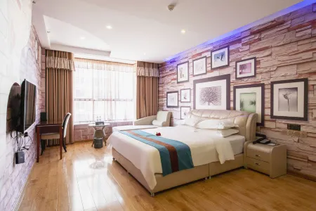 Dingcheng Hotel Отели рядом с достопримечательностью «Taozhu Memorial Hall»