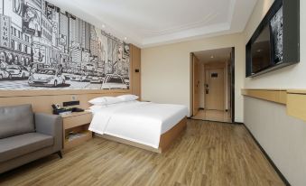 City Comfort Inn Hotel (Yichang Zhijiang Qixing Square Guomao)
