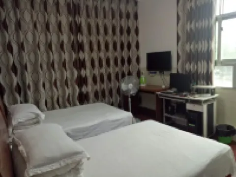 Yingshan Jialin Hotel