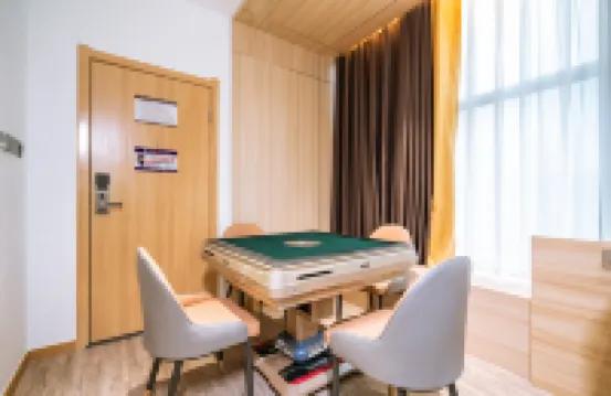 Van & Fan Light Luxury Hotel (Southwest Trade City Branch, Wanshan District, Tongren City)