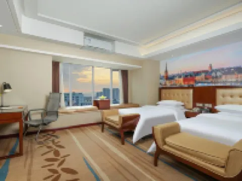 Vienna Classic Hotel (Kuanzhai Alley Luomashi Subway Station) Hotels in Chengdu