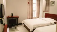 Yuxi March Tianlv Hotel 윈시 호텔