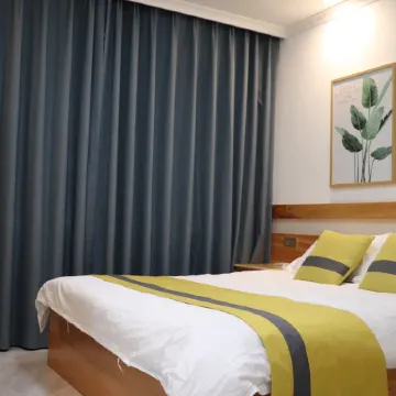 Helong Hongye Hotel