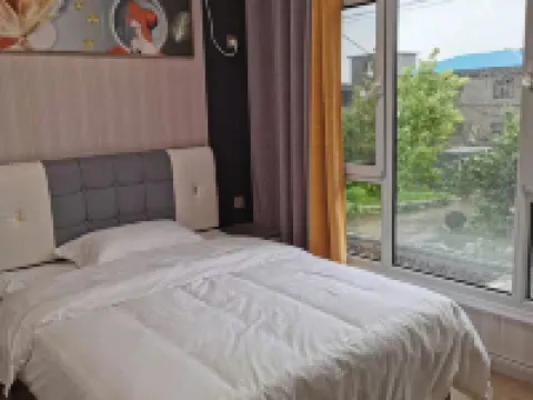 Weishan Wangshuiloutai Homestay Hotels in Weishan