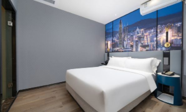 Parkgeun Hotel (Shenzhen Railway Station Luohu Control Point)