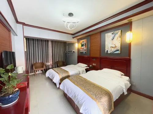 Mengla Kaicheng Hotel - 2-Star