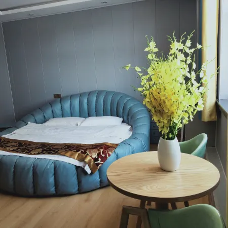 Holiday Business Hotel Fuhai