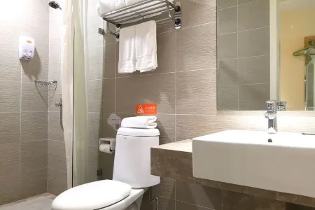 Homeinn Hotel (Xi'an Bell and Drum Tower Huimin Street)
