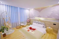 Fanshe Xiaozhu Homestay (Beihai High-Speed Railway Station)