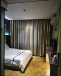 Liping Pinshang Hotel