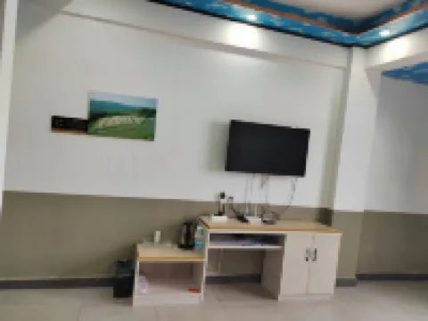 Lvchun Terraced Fields Homestay
