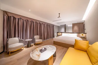 珠海悦萊麗舍酒店(拱北口岸高鐵站店) 鄰近白石橋觀賞平台的酒店