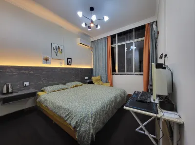 Shouxian Shunde Hotel