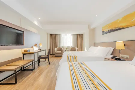 Homeinn Plus Hotel (Jiande Xin'an River Riverside) Отели рядом с достопримечательностью «Xin'anjiang Hydropower Station»