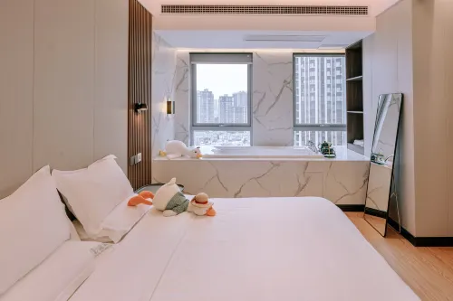 Private Hot Spring Cinema Hotel (Wanda Plaza)