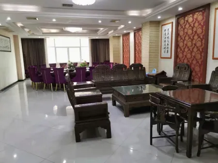 Dazhongxiao Hotel Отели рядом с достопримечательностью «Shude Mountain Villa»