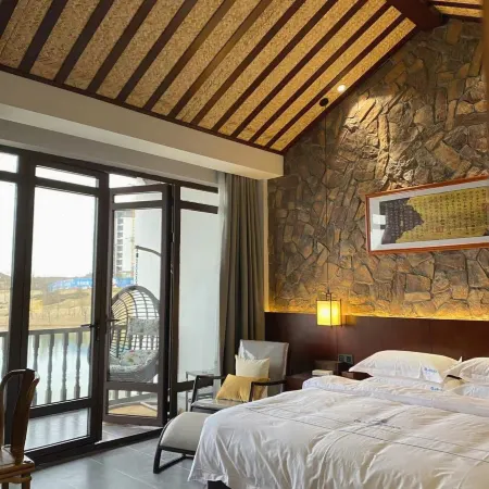 Fuyang Huaiwang Bieyuan Homestay (Raozhou Ancient Town Branch)