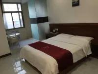 Pingliang 99 Express Business Hotel