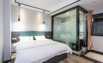 608 Bushiness Apartment