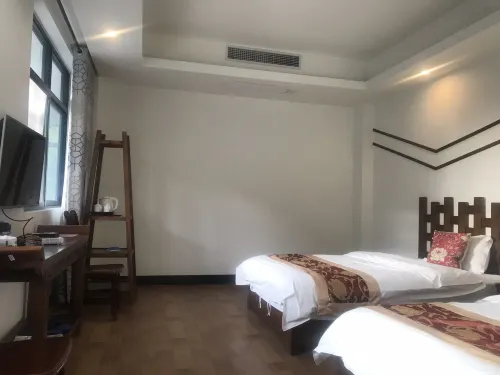 Shuolong Stroll Countryside Inn