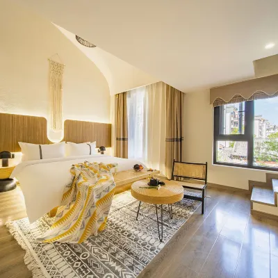 Yunxiang Rongyisu B&B Hotels near Bimo Culture Square