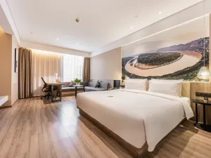 Atour Hotel Yulin Yuyang West Road Railway Station