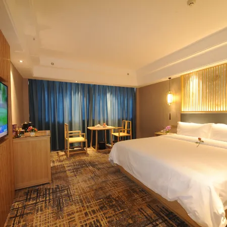 Jinggu Hotel