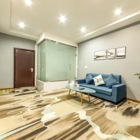 Deyang Yizhou Business Hotel