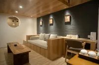 Wuyin Liangju Hotel (Mengzi Rice Noodle Town)