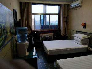 Yucheng Yalong Hotel