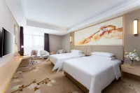 Vienna Hotel (Yueyang Chenglingji Xingang Bonded Area)