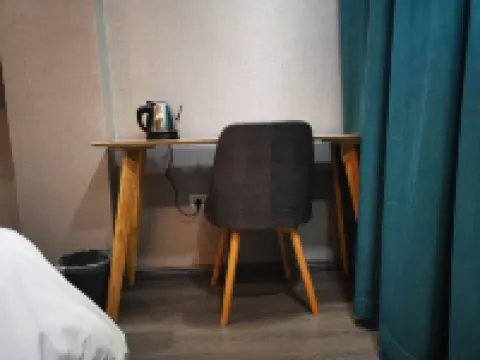 Lishui Haiyun Warm Hotel