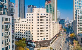 Ji Hotel (Tianjin Haiguang Temple)