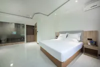 Elan Fushun Central Hospital North Station Store