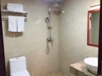 Queshan Golden Land Hot Spring Holiday Hotel