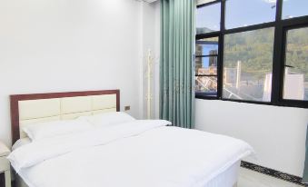 Hezhang Yasheng Apartment