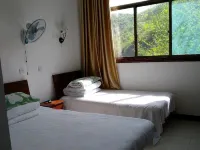 Zanhuang Shiyan Guanghua Hostel
