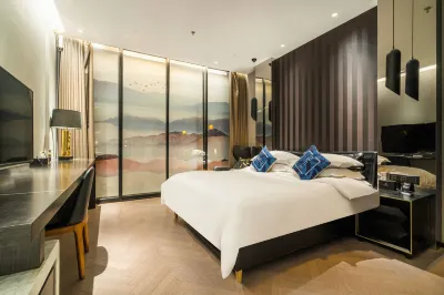 Joyous Hotel Hotels near Eight Scenic Garden