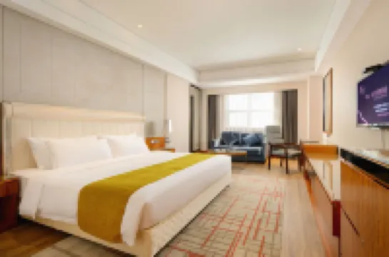 Phoenix Hotel Zhongshan Oriental (Zhongshan Dengdu Ancient Town Huayi Square) Hotels in Dengdu Old Town
