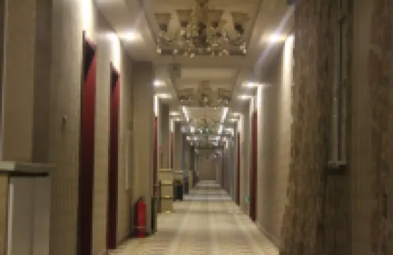 Yitai Business Internet Hotel