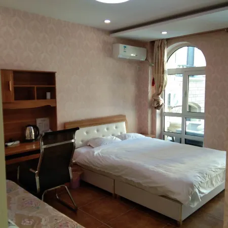 Xinxin Tianxu Hotel Отели рядом с достопримечательностью «Jiefang Square»