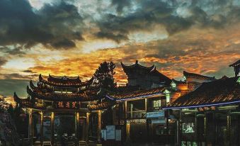 1. Furong T..