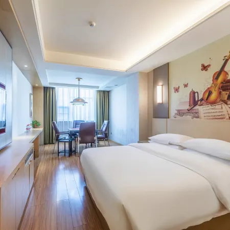 Vienna Hotel (Xupu Wanda Plaza) Hotels in Xupu