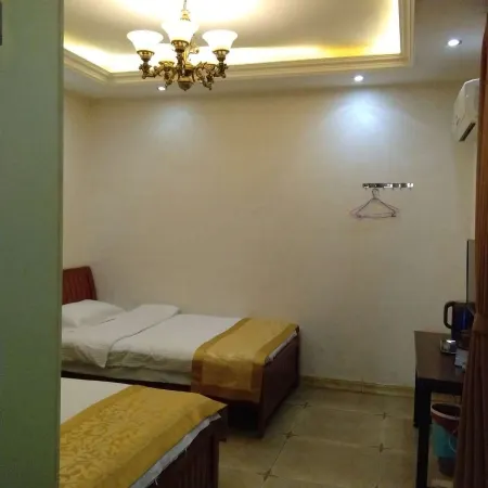 Mingyuelou Business Hotel