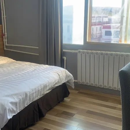 Nimaxing Century Hotel