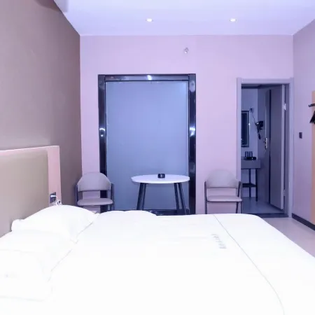 Tiandong Green Skylight Hotel