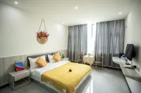 Yihe Business Hotel - parking
