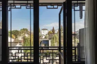 Zheyue Hotel (Shaoxing Lu Xun Hometown Cangqiao Straight Street) - balcony